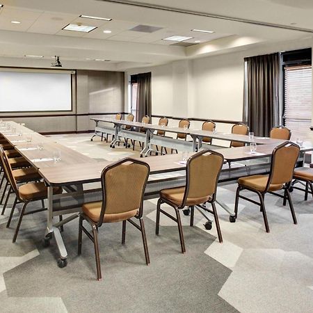 Hyatt Place Tampa Busch Gardens エクステリア 写真