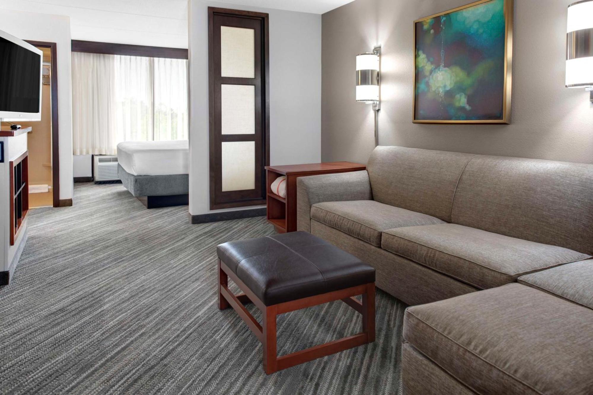 Hyatt Place Tampa Busch Gardens エクステリア 写真