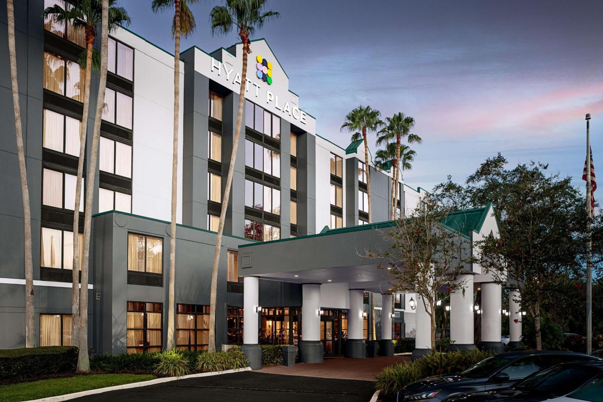 Hyatt Place Tampa Busch Gardens エクステリア 写真