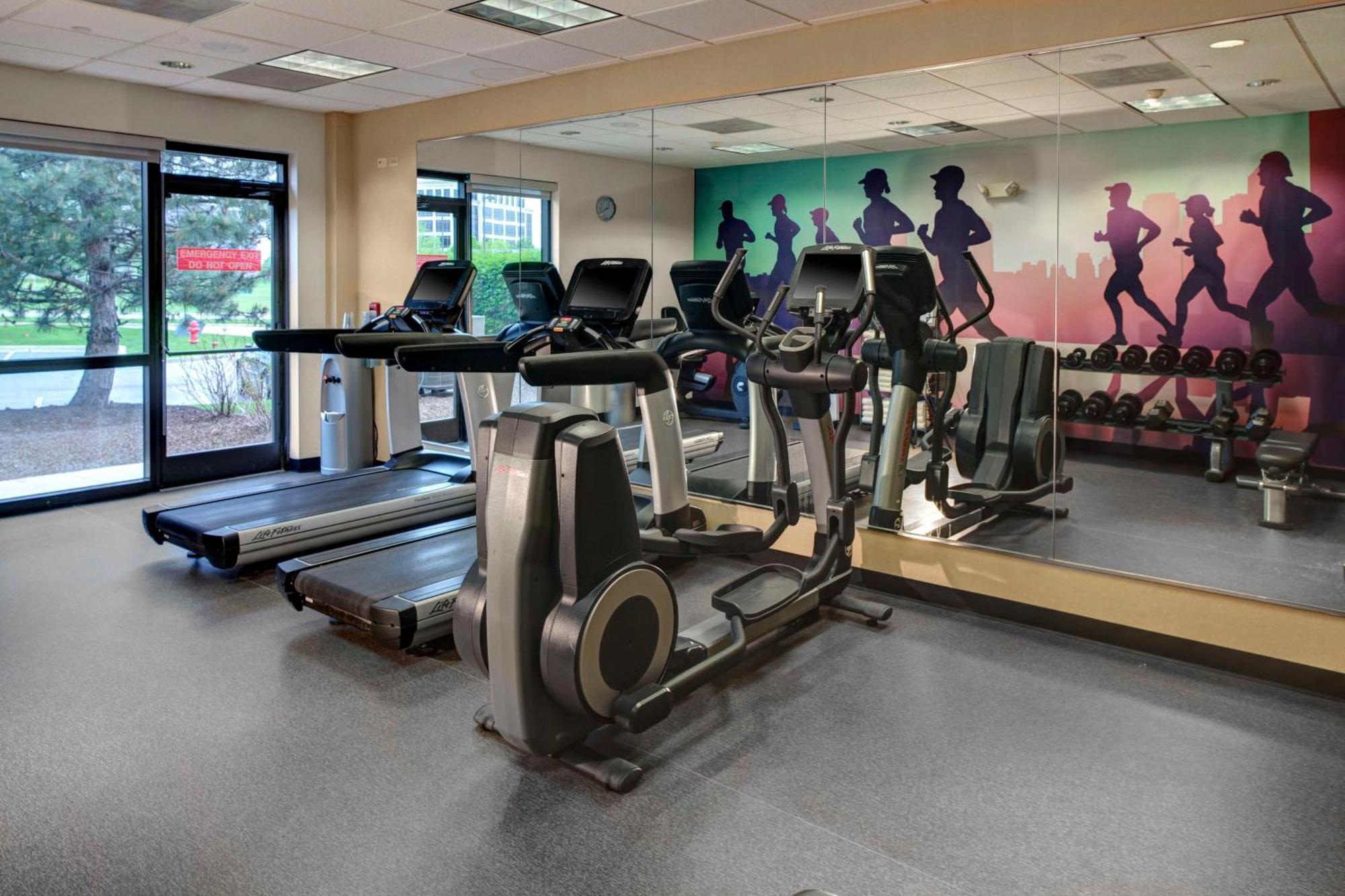 Hyatt Place Tampa Busch Gardens エクステリア 写真