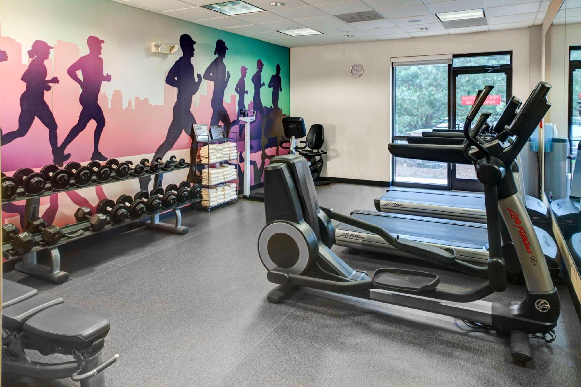 Hyatt Place Tampa Busch Gardens エクステリア 写真