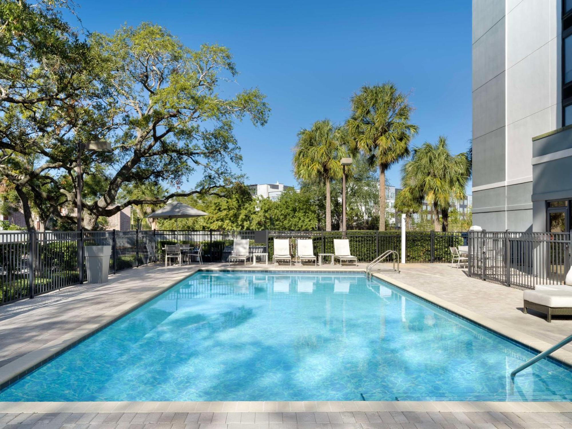 Hyatt Place Tampa Busch Gardens エクステリア 写真